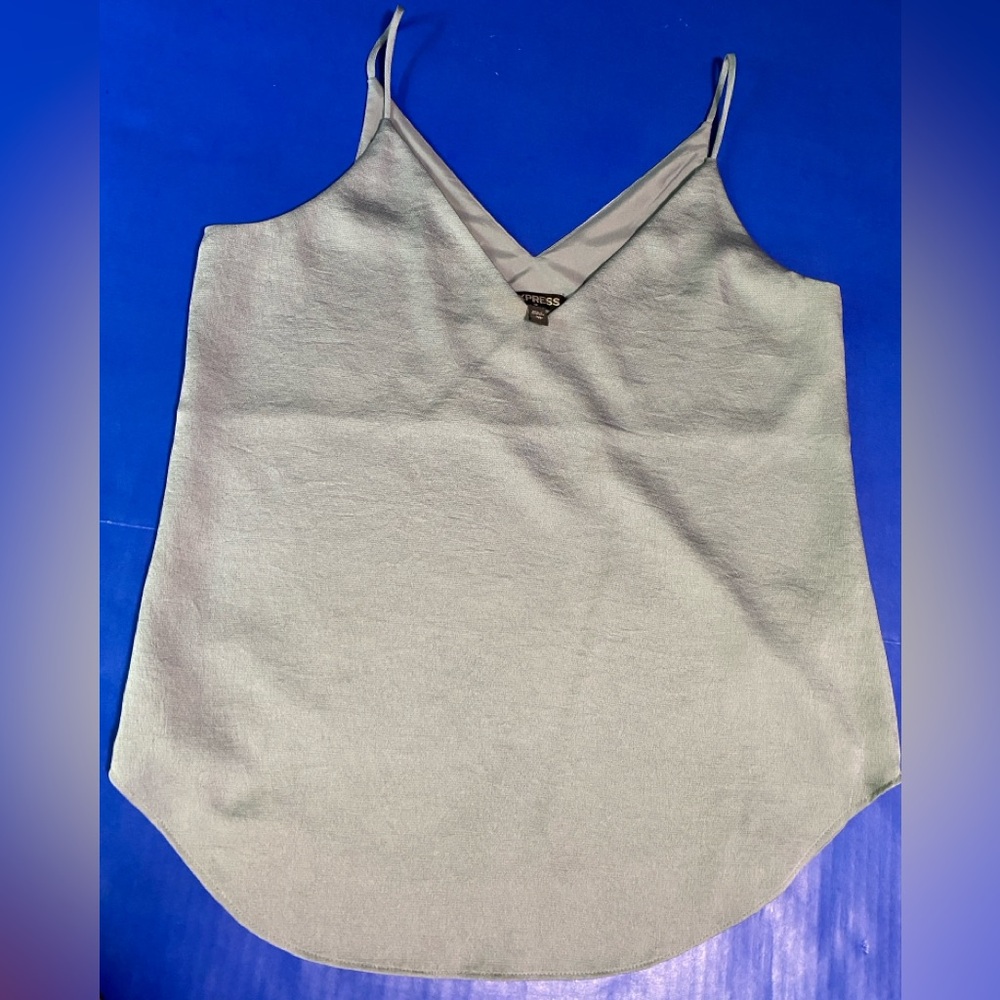 Express NWOT Shimmering Gray V-Neck Camisole Top Size XS